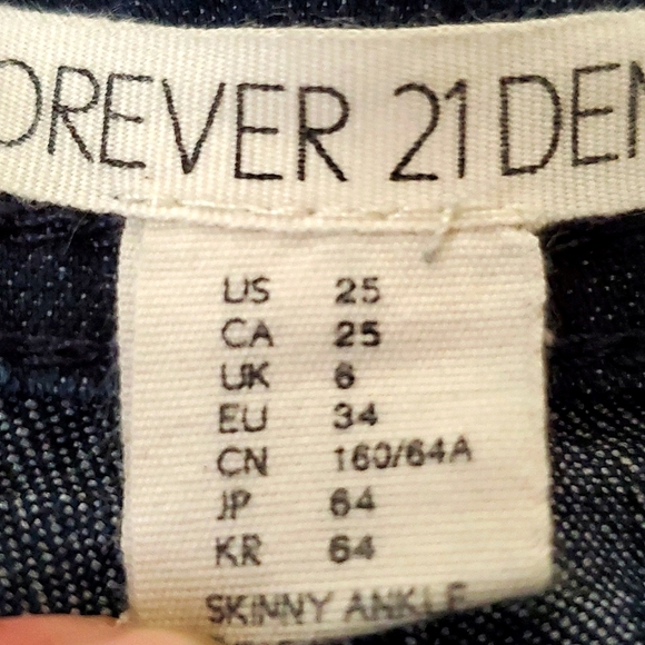 Y2K Forever 21 - SZ 25 Dark Denim Petite Skinny Jeans - Picture 2 of 7